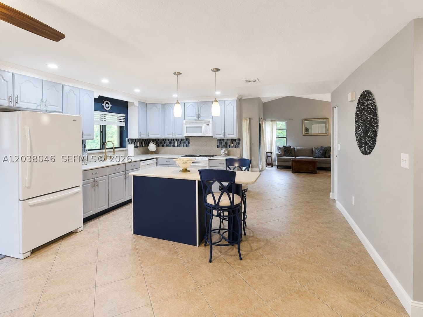 Real estate property located at 13870 Magnolia Ct, Broward, Shenandoah Section One, Davie, FL