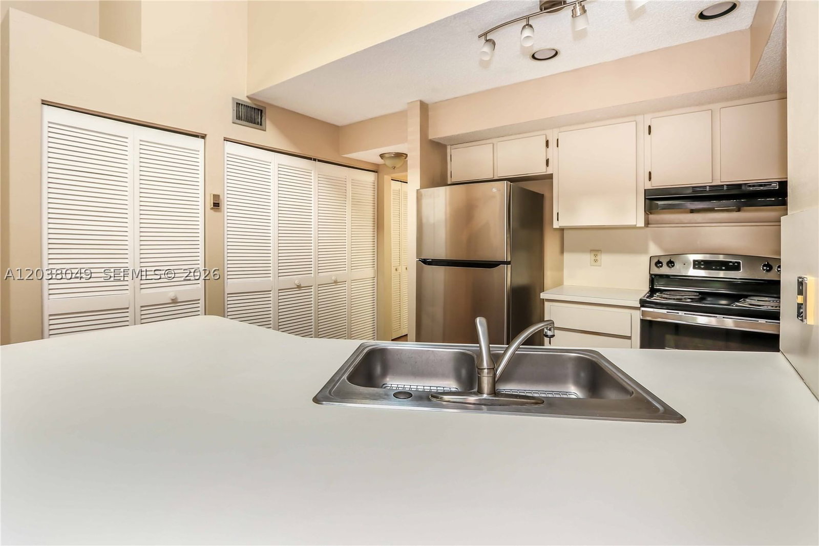 Real estate property located at 444 14th St, Broward, Sandpiper Bay, Dania Beach, FL