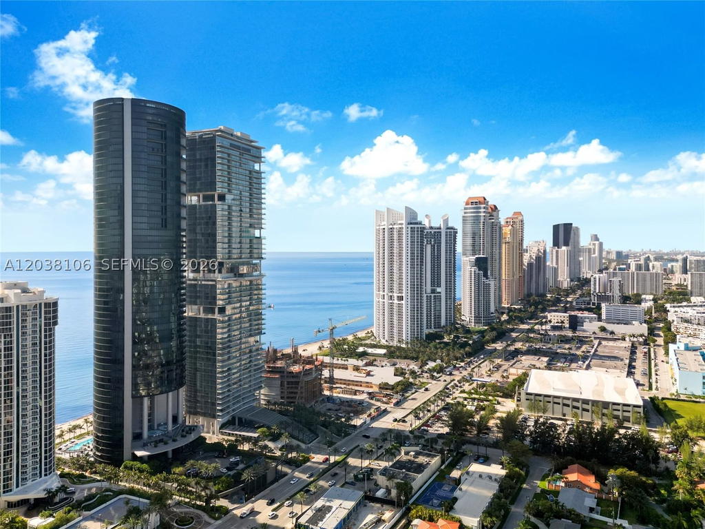 Real estate property located at 18555 Collins Ave #3301, Miami-dade, 18555 Collins Avenue Cond, Sunny Isles Beach, FL