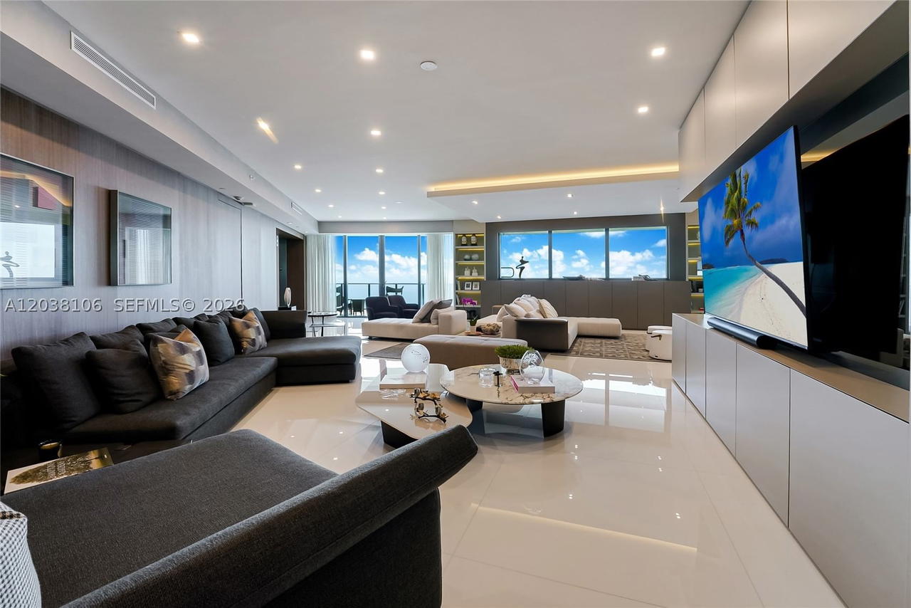 Real estate property located at 18555 Collins Ave #3301, Miami-dade, 18555 Collins Avenue Cond, Sunny Isles Beach, FL