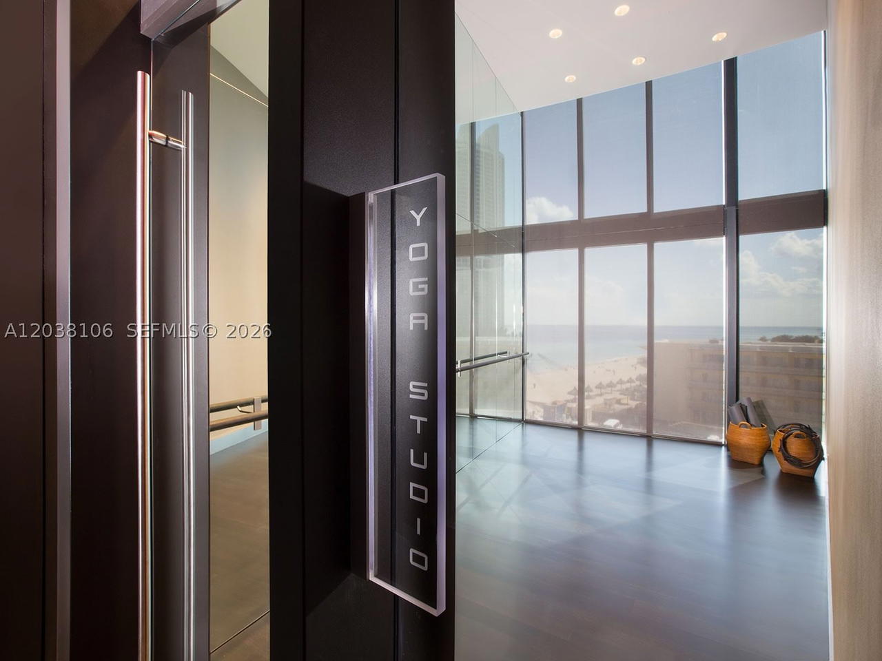 Real estate property located at 18555 Collins Ave #3301, Miami-dade, 18555 Collins Avenue Cond, Sunny Isles Beach, FL