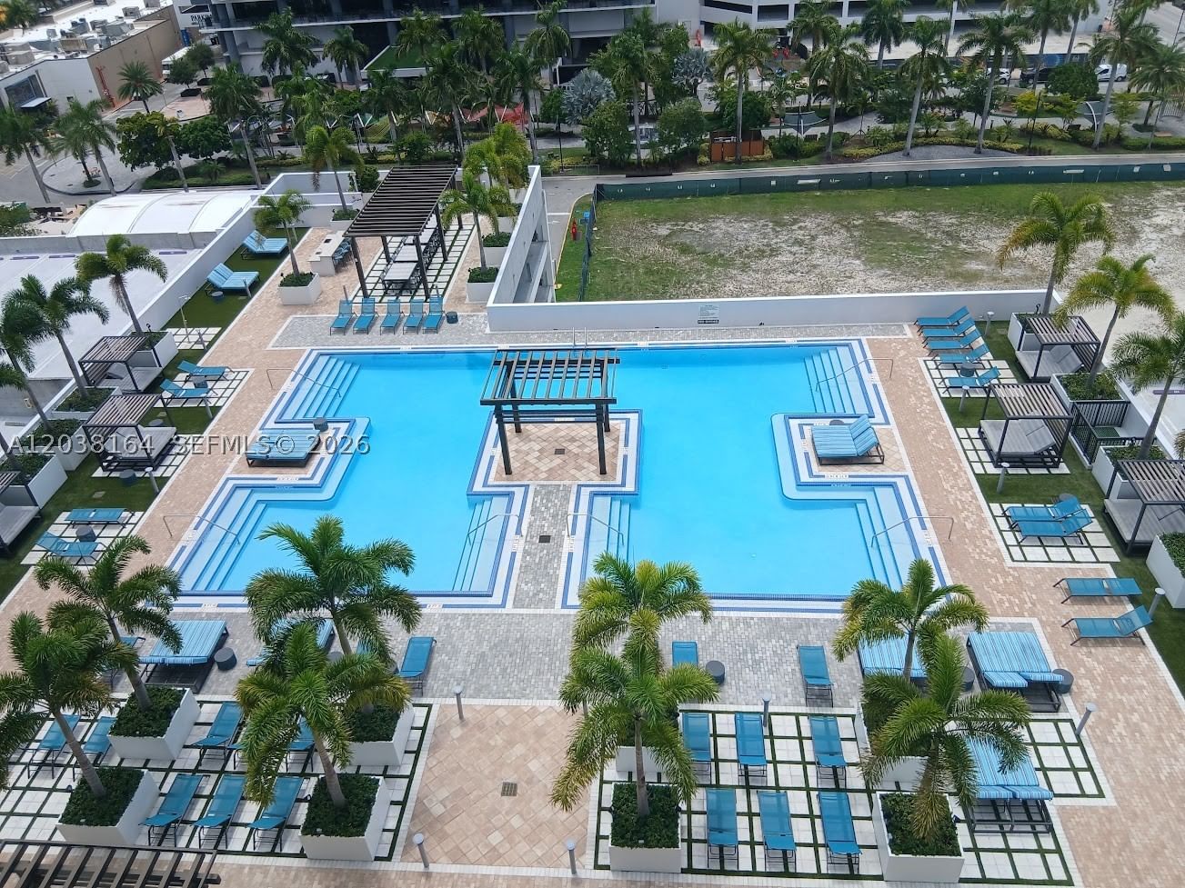 Real estate property located at 5350 84th Ave #1018, Miami-dade, 5350 Park Condo, Doral, FL