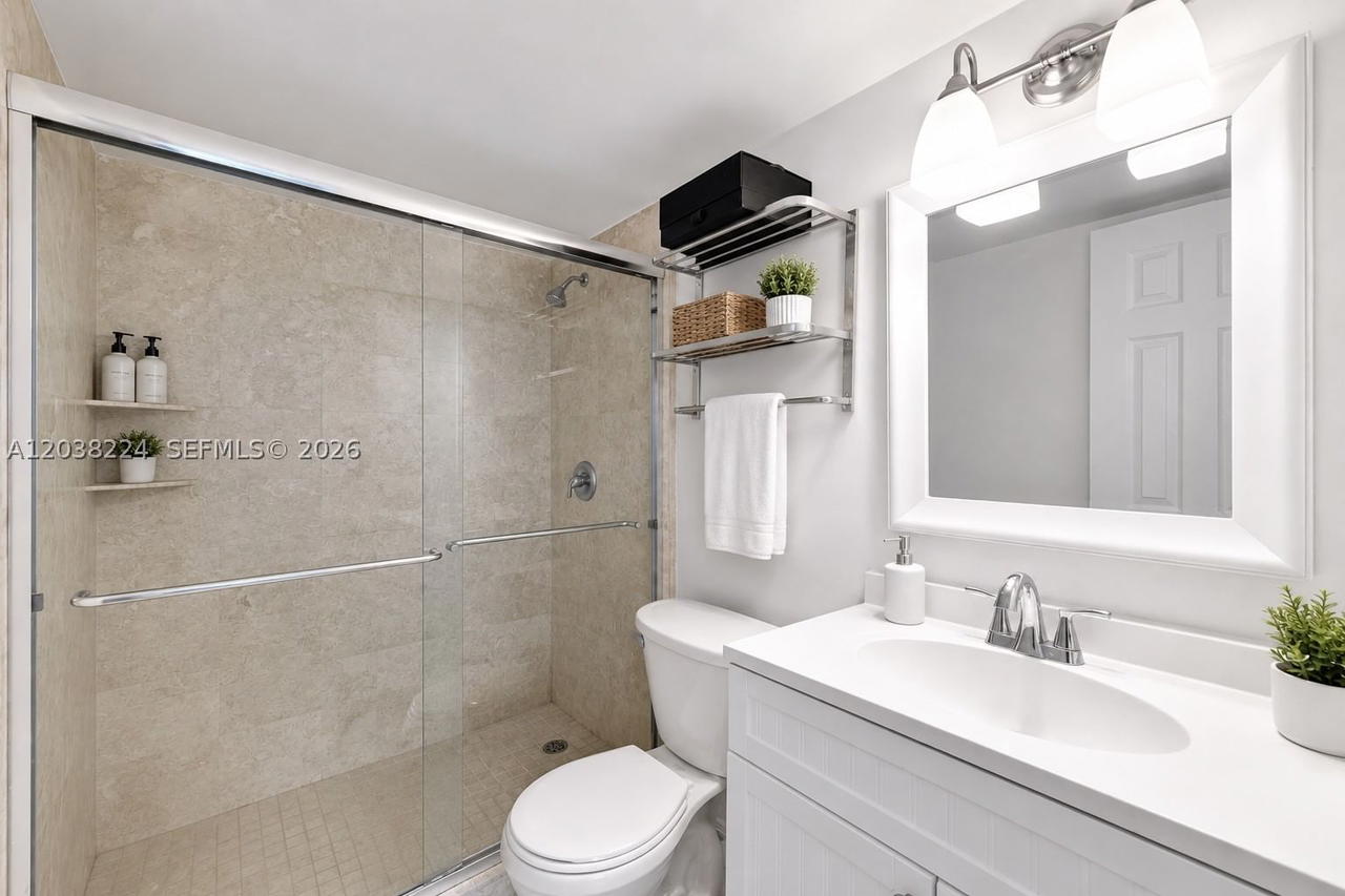 Real estate property located at 1020 Meridian Ave #715, Miami-dade, Admiral Towers Condo, Miami Beach, FL
