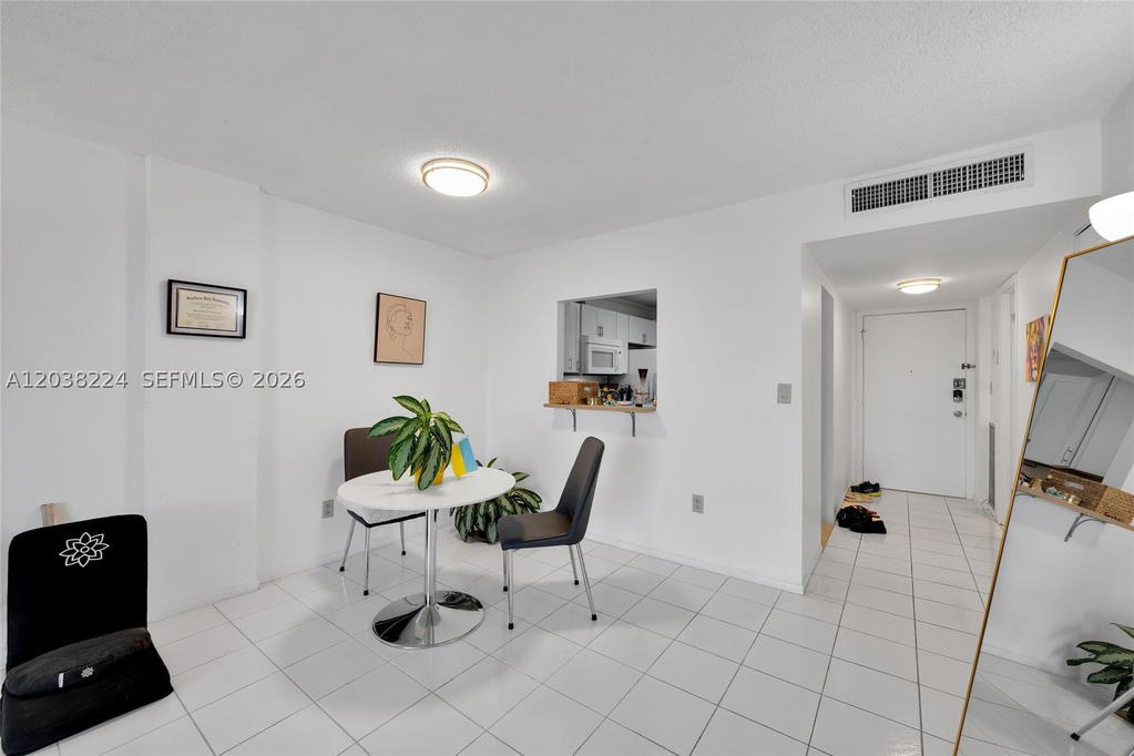 Real estate property located at 1020 Meridian Ave #715, Miami-dade, Admiral Towers Condo, Miami Beach, FL