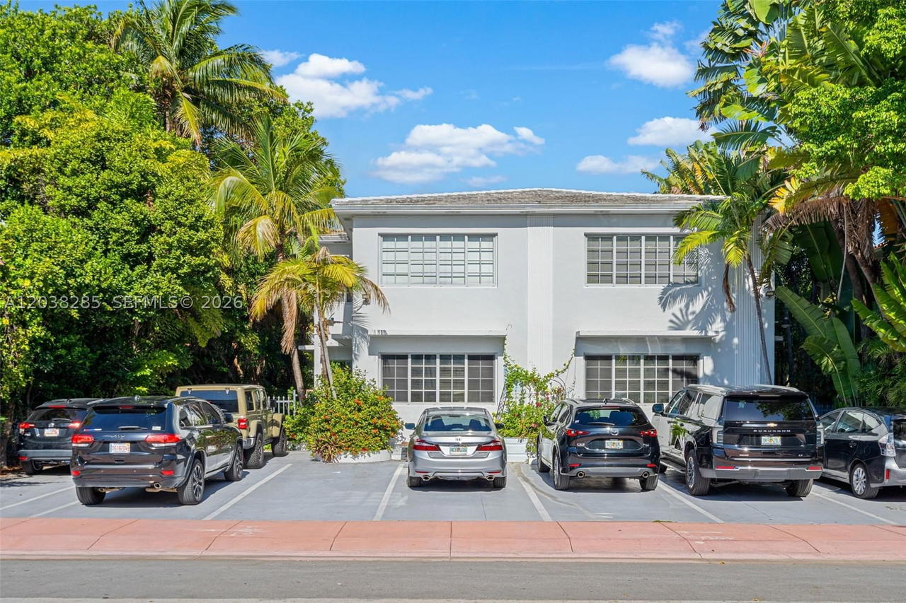 Real estate property located at 840 Lenox Ave #3, Miami-dade, The Casa Bella Condo On S, Miami Beach, FL