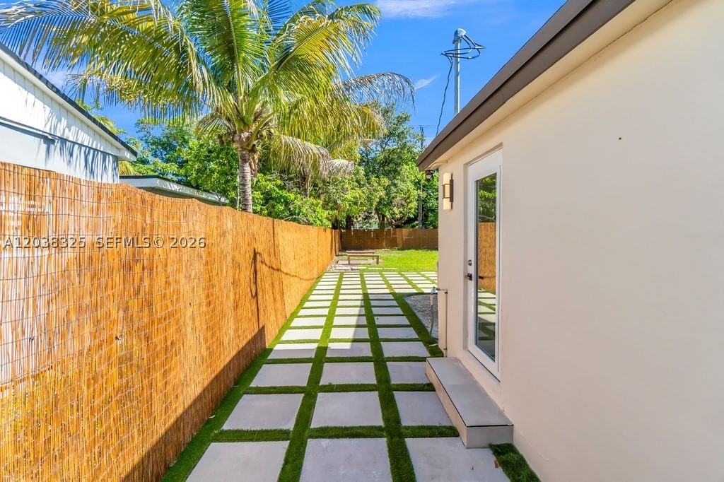 Real estate property located at 831 128th St, Miami-dade, Elbaroda Grove, North Miami, FL