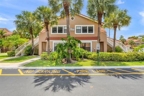 Real estate property located at 15560 104th Ter #6112, Miami-dade, Biscayne Beach Club Condo, Miami, FL