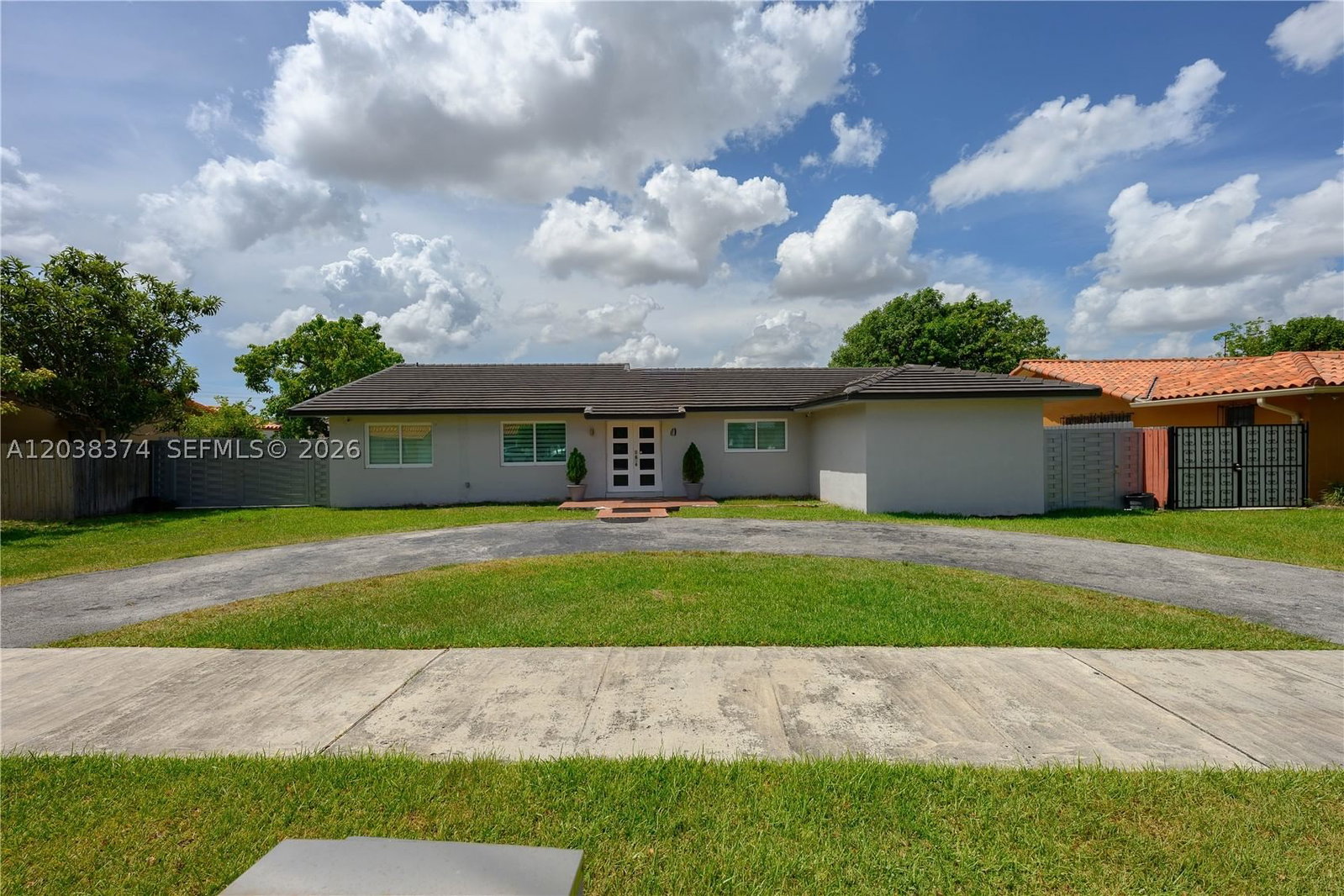 Real estate property located at 9724 4th Terrace, Miami-dade, West Gdn 1st Addn Sec 2, Miami, FL