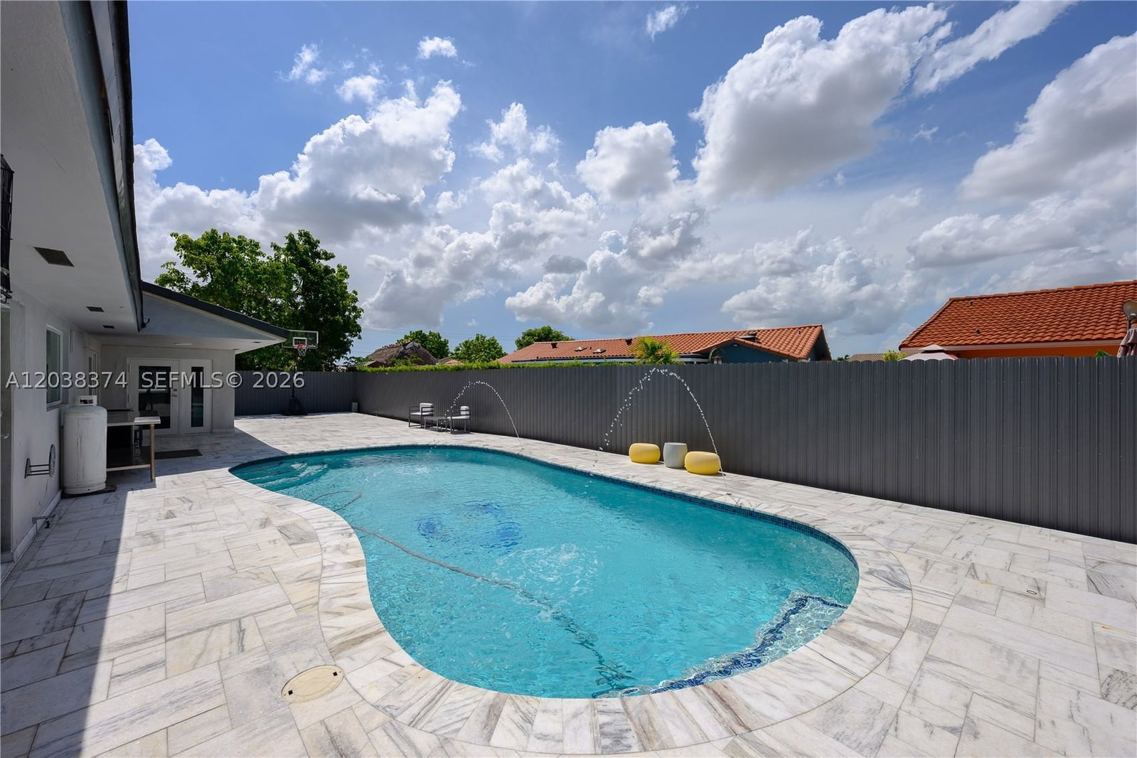Real estate property located at 9724 4th Terrace, Miami-dade, West Gdn 1st Addn Sec 2, Miami, FL
