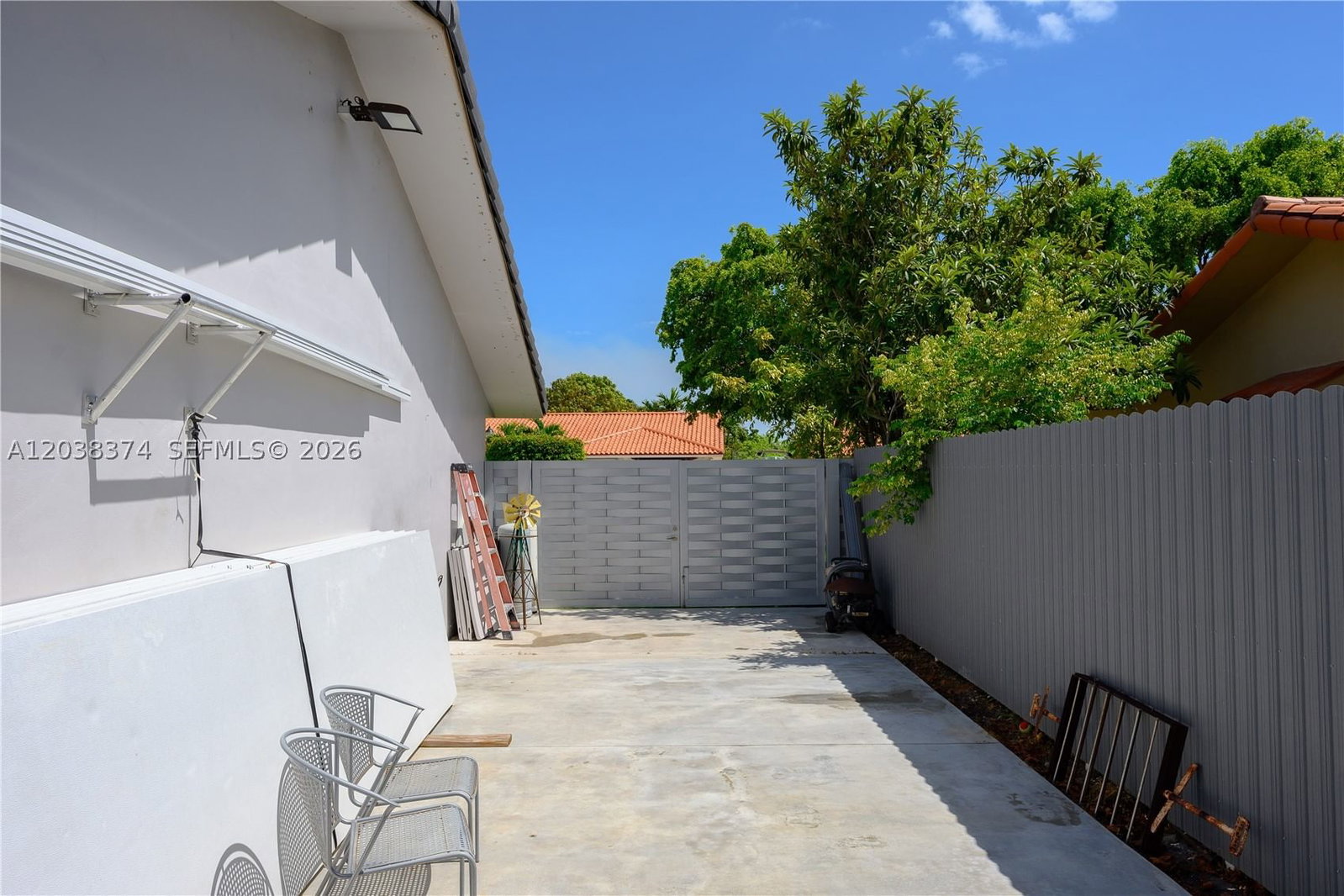 Real estate property located at 9724 4th Terrace, Miami-dade, West Gdn 1st Addn Sec 2, Miami, FL