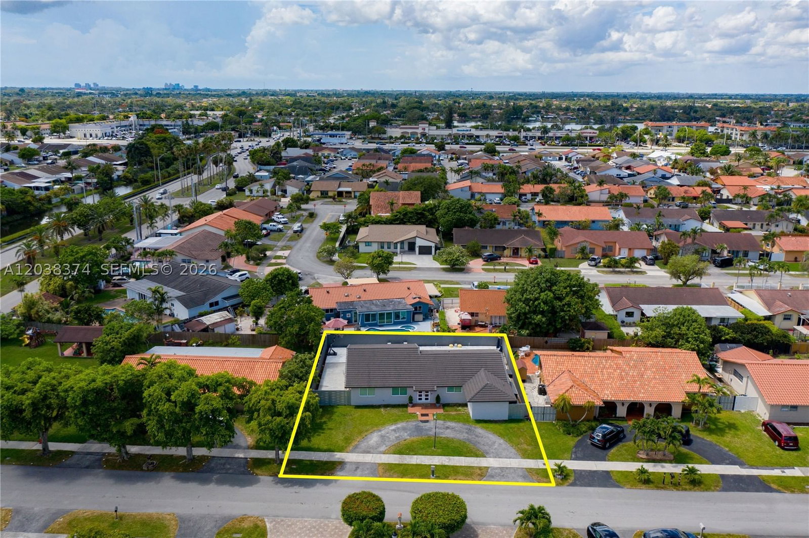 Real estate property located at 9724 4th Terrace, Miami-dade, West Gdn 1st Addn Sec 2, Miami, FL