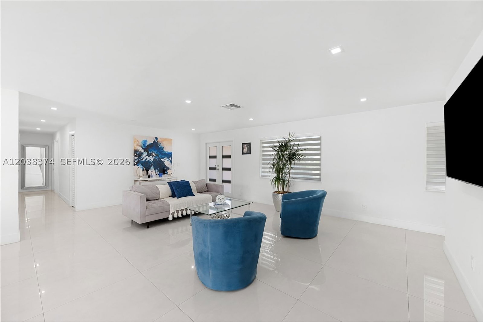Real estate property located at 9724 4th Terrace, Miami-dade, West Gdn 1st Addn Sec 2, Miami, FL