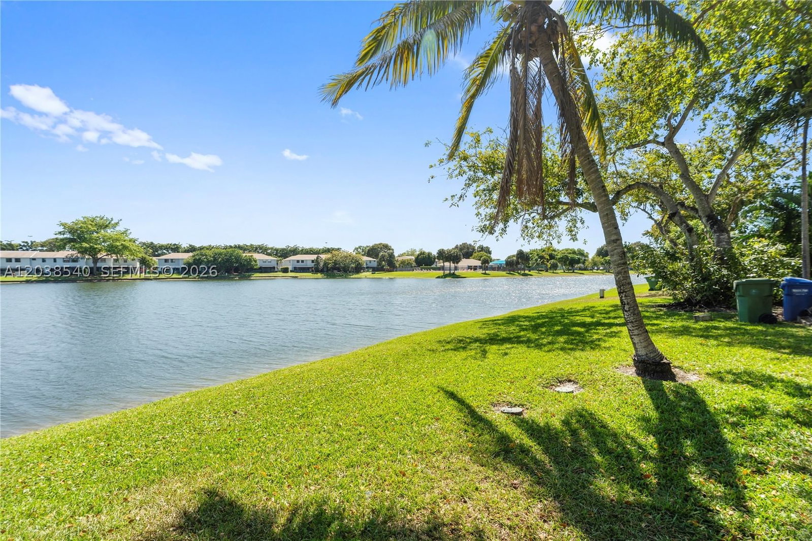 Real estate property located at 2540 67th Pl #204-28, Miami-dade, Lago Grande Two Condo, Hialeah, FL