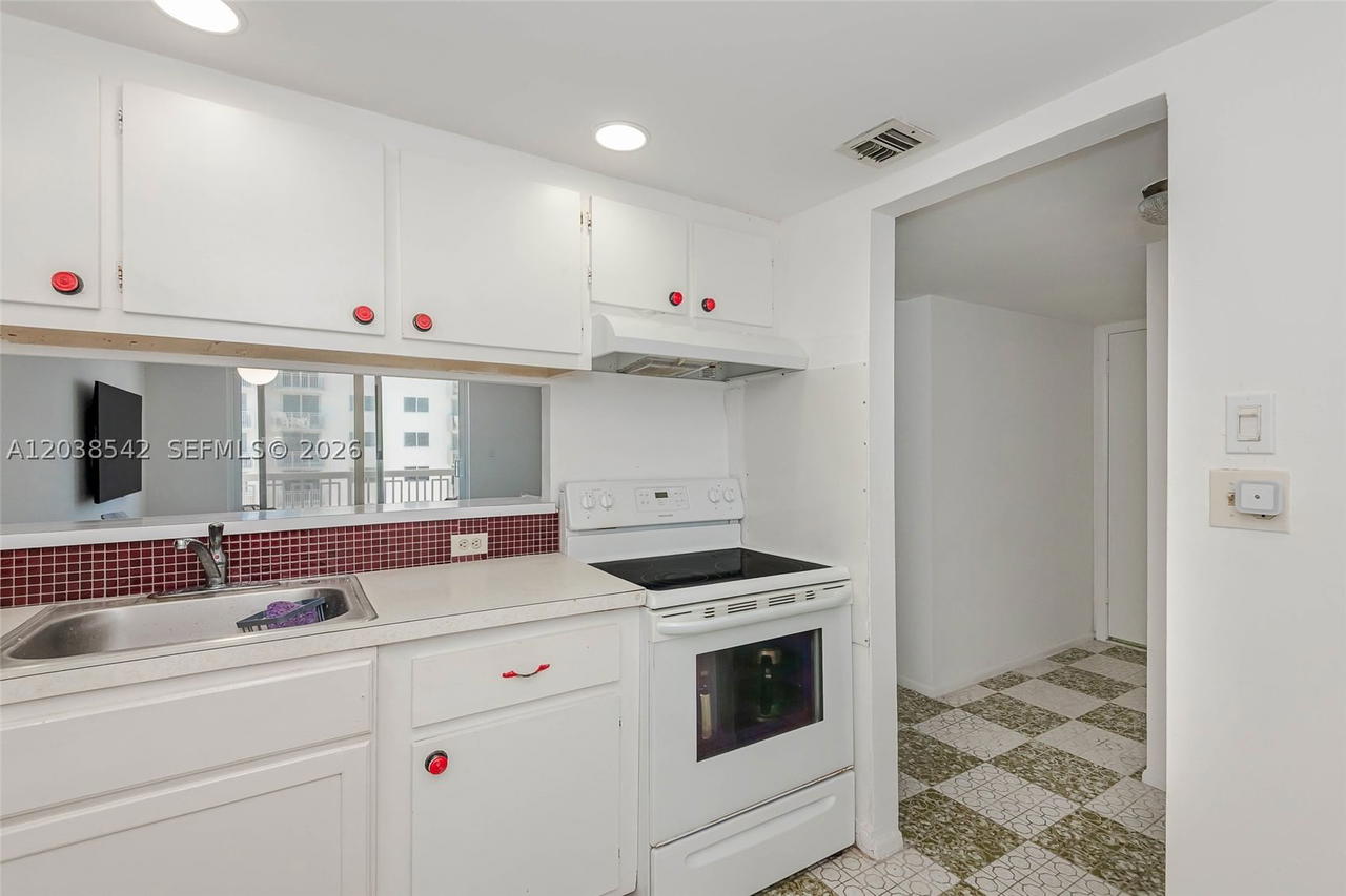 Real estate property located at 401 Ocean Dr #810, Miami-dade, The Presidential Condo, Miami Beach, FL