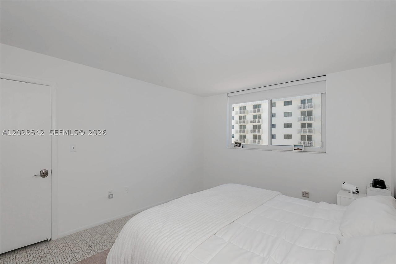 Real estate property located at 401 Ocean Dr #810, Miami-dade, The Presidential Condo, Miami Beach, FL