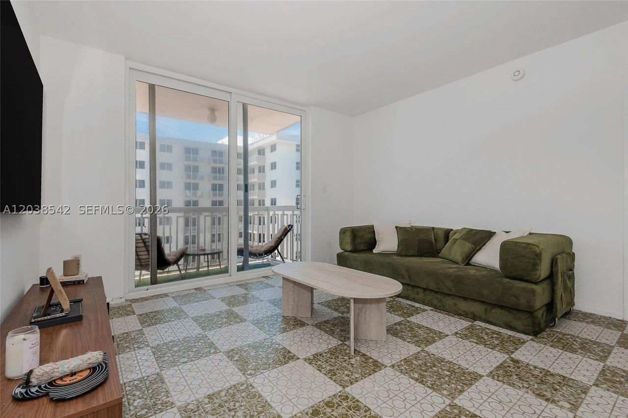Real estate property located at 401 Ocean Dr #810, Miami-dade, The Presidential Condo, Miami Beach, FL