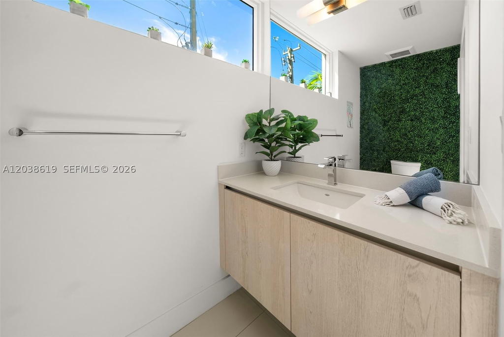 Real estate property located at 39 Shore Dr, Miami-dade, North Isle Of Normandy, Miami Beach, FL