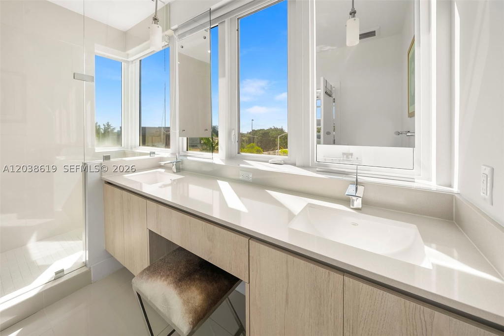 Real estate property located at 39 Shore Dr, Miami-dade, North Isle Of Normandy, Miami Beach, FL