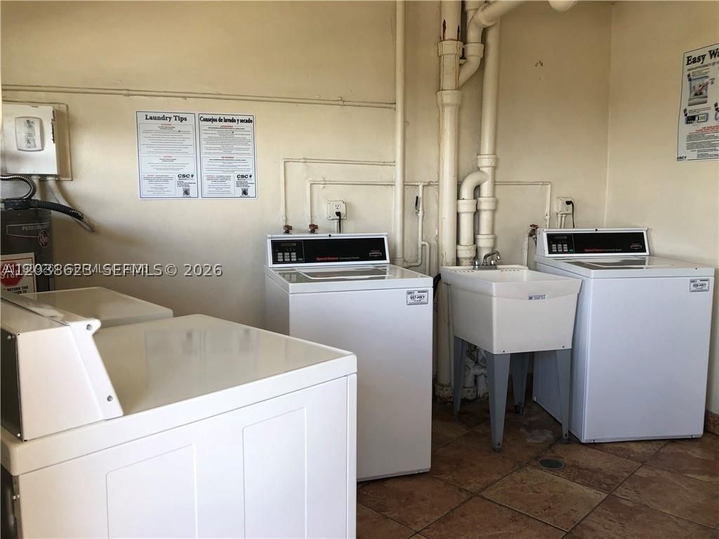 Real estate property located at 1750 191st St #508-2, Miami-dade, Jade Winds Group-daisy Ga, Miami, FL