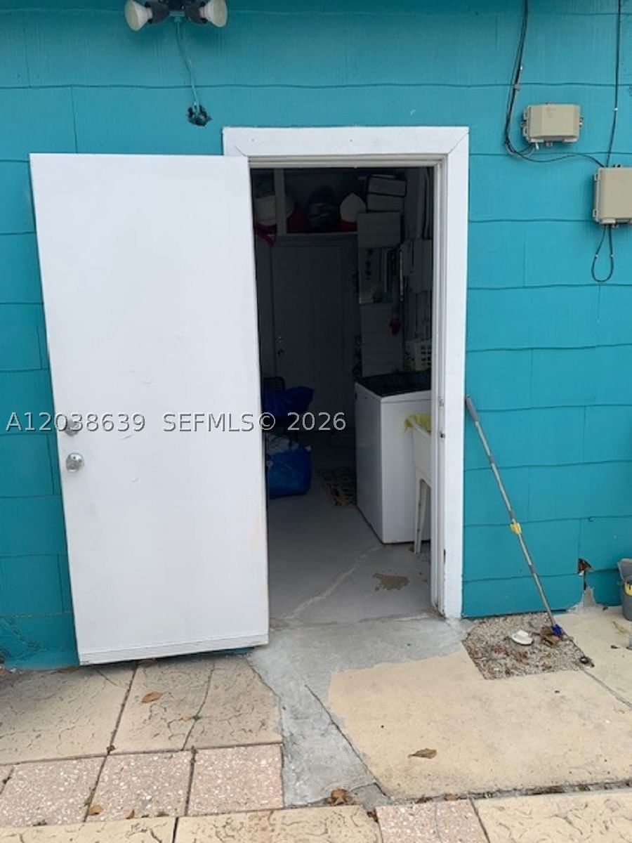 Real estate property located at 1218 24th Ave, Broward, Hollywood Terrace Amen Pl, Hollywood, FL