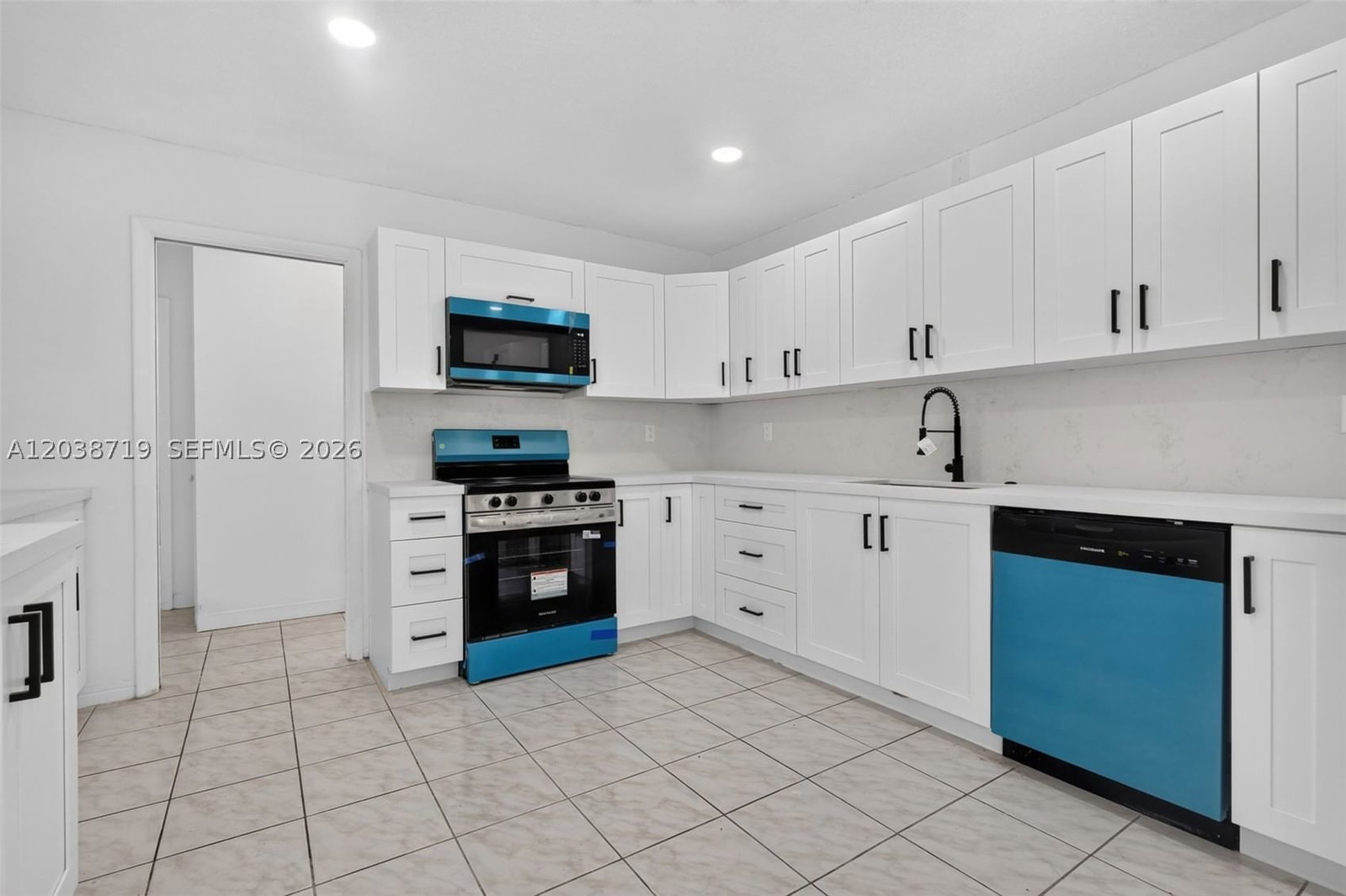 Real estate property located at 258 8th St, Broward, Dania Homesites, Dania Beach, FL