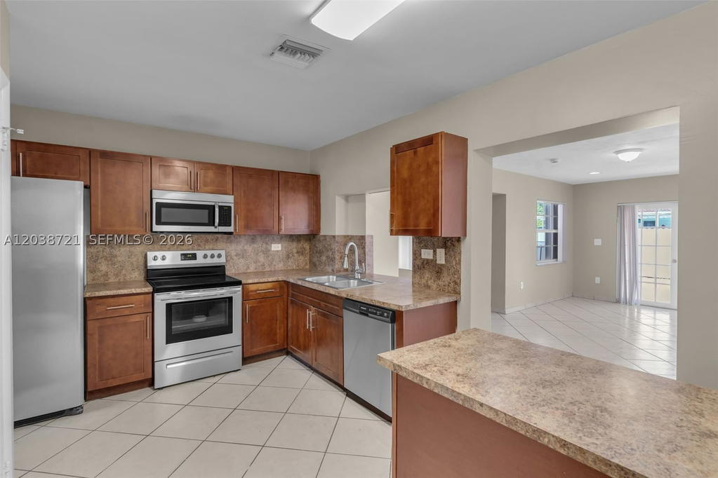 Real estate property located at 1720 98th Ct, Miami-dade, Westbrooke, Miami, FL