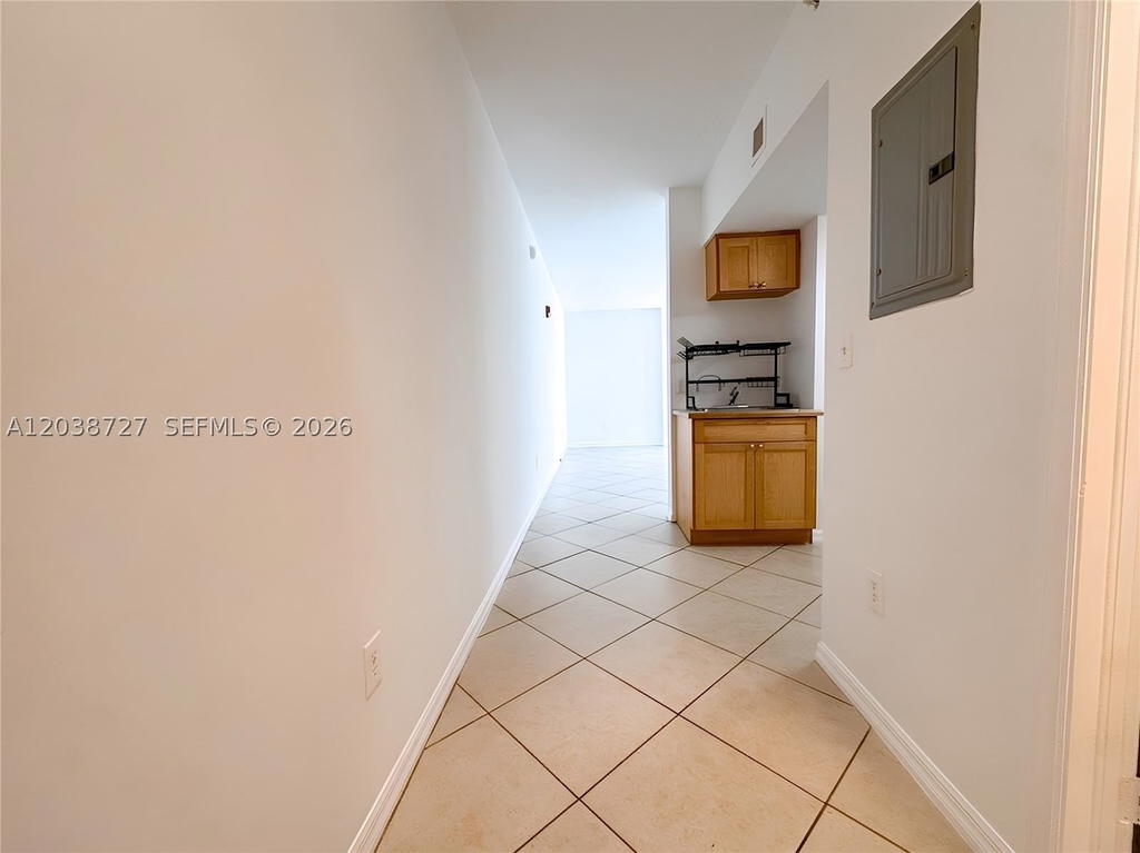 Real estate property located at 2630 28th St #44, Miami-dade, Dixie Grove Residences Co, Miami, FL