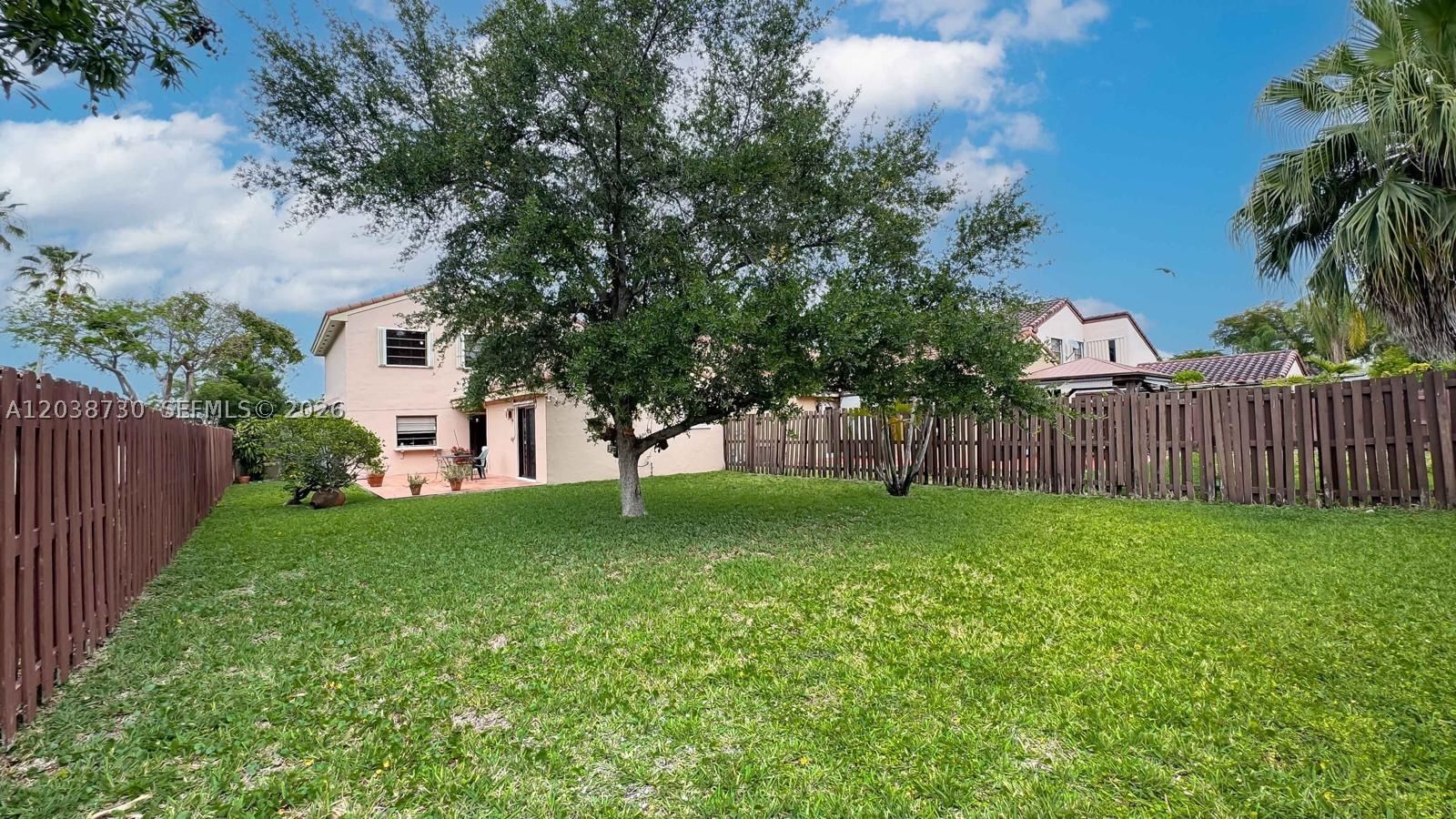 Real estate property located at 6320 173rd St, Miami-dade, The Moors Cluster Homes, Hialeah, FL