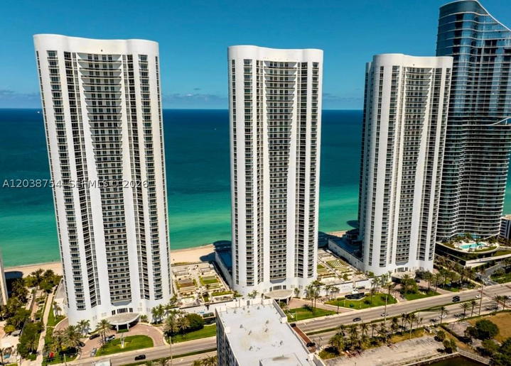 Real estate property located at 15811 COLLINS AVE #3607, Miami-dade, Tdr Tower Iii Condo, Sunny Isles Beach, FL