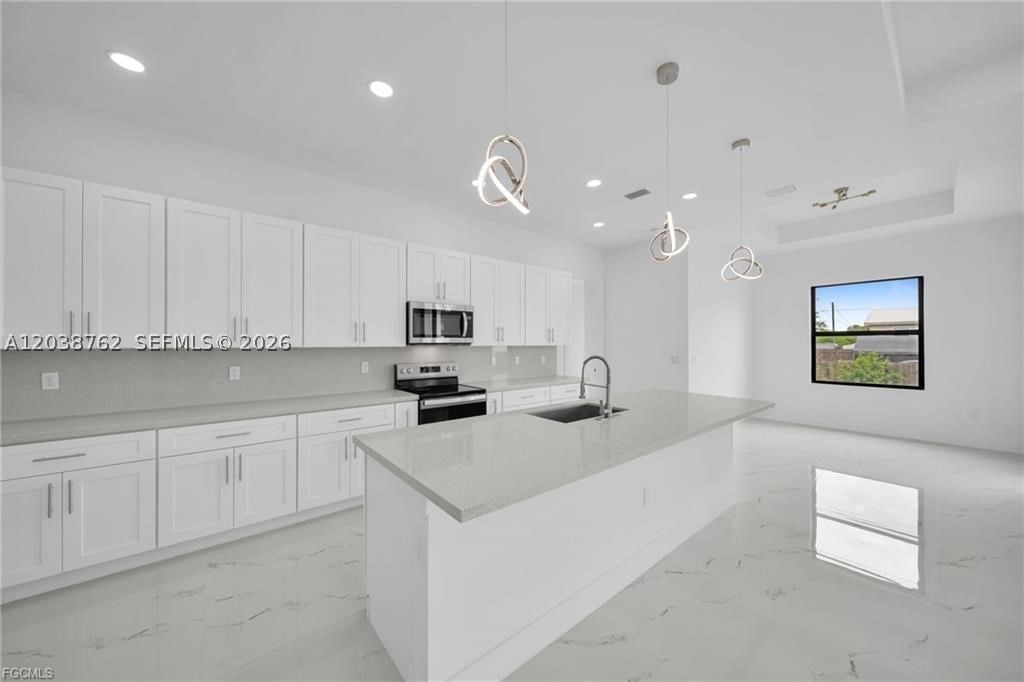 Real estate property located at 3316 7th St SW, Lee, Lehigh Acres, Lehigh Acres, FL