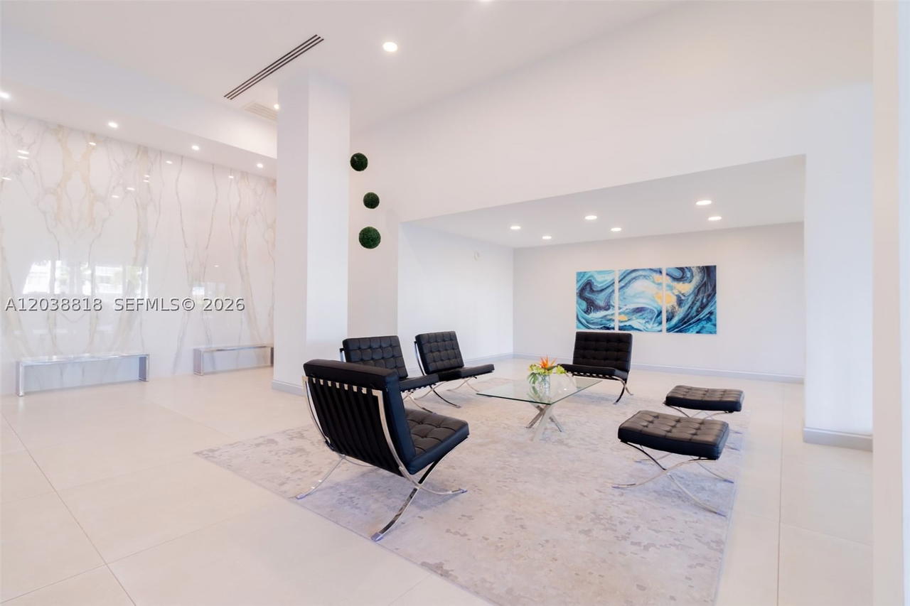 Real estate property located at 230 174th St #404, Miami-dade, Winston Tower 300 Condo, Sunny Isles Beach, FL