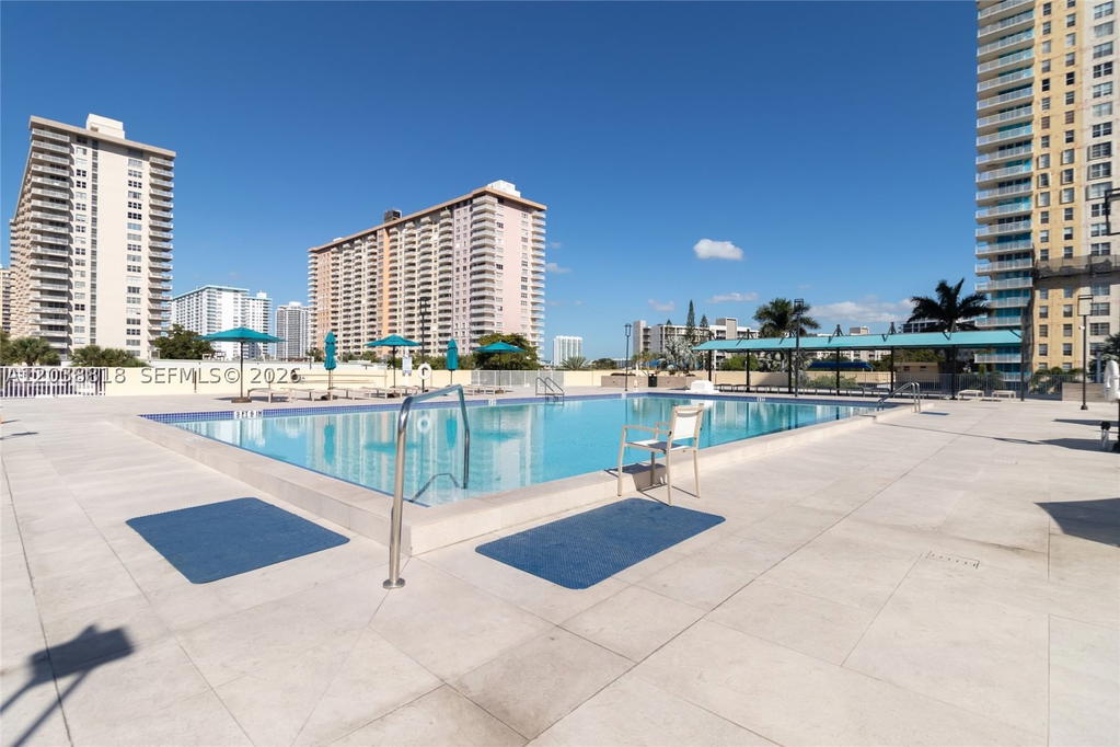 Real estate property located at 230 174th St #404, Miami-dade, Winston Tower 300 Condo, Sunny Isles Beach, FL