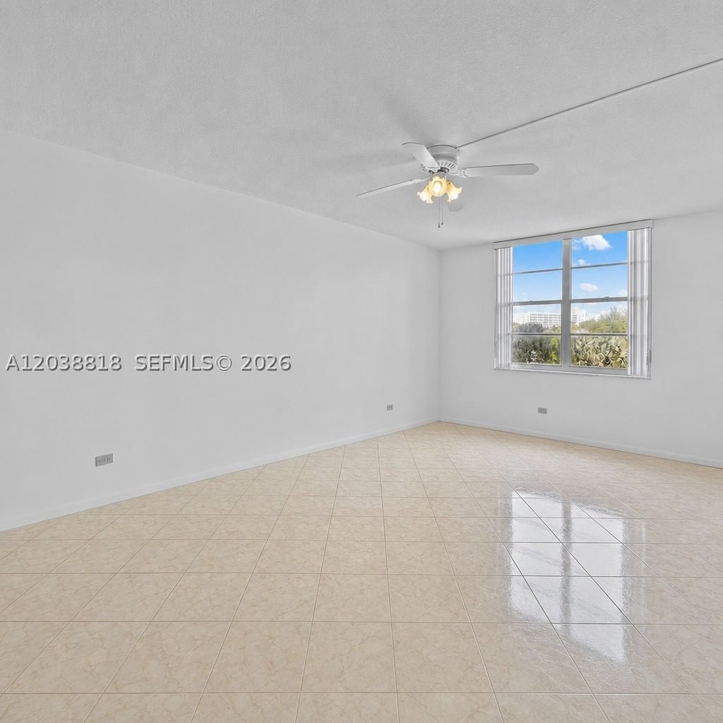 Real estate property located at 230 174th St #404, Miami-dade, Winston Tower 300 Condo, Sunny Isles Beach, FL
