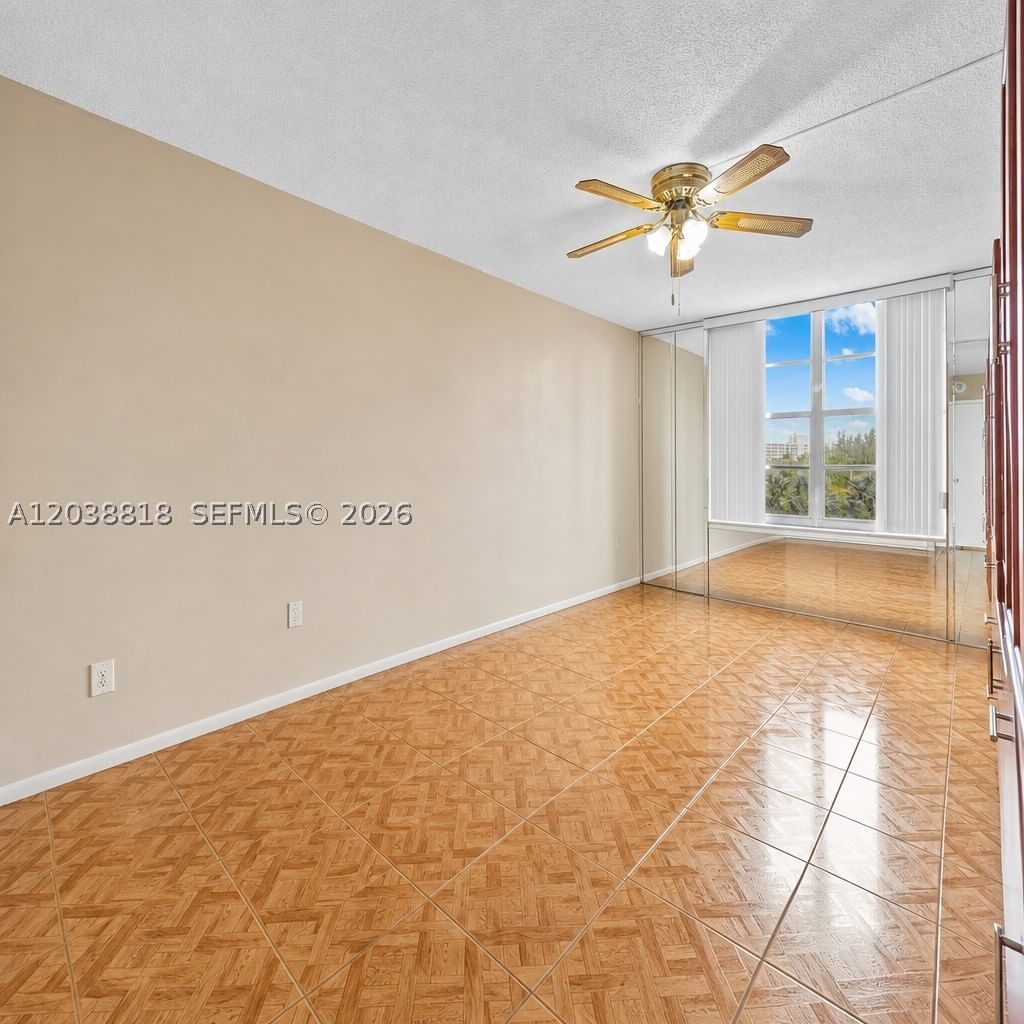 Real estate property located at 230 174th St #404, Miami-dade, Winston Tower 300 Condo, Sunny Isles Beach, FL