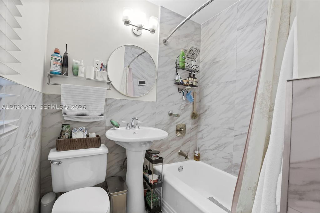 Real estate property located at 3375 29th Ter, Miami-dade, Pomelo Park, Miami, FL