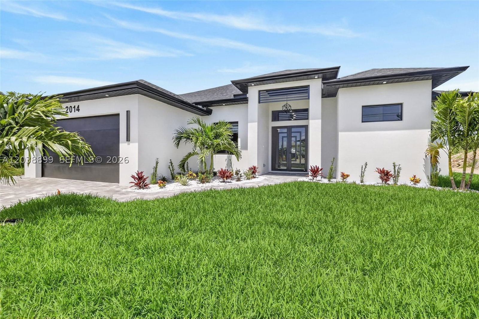 Real estate property located at 2014 8th PL, Lee, Cape Coral, Cape Coral, FL