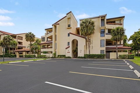 Real estate property located at 8830 123rd Ct I-308, Miami-dade, Kenland Bend North Condo, Miami, FL