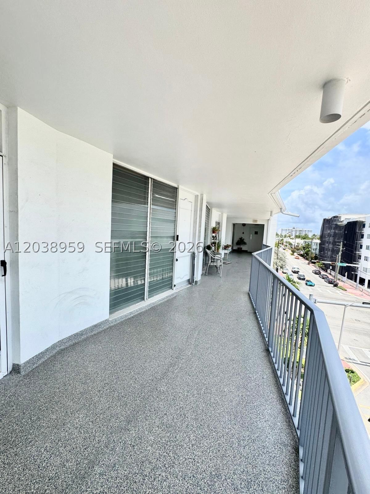 Real estate property located at 1100 Alton Rd #5D, Miami-dade, 1100 Alton Road Condo Apt, Miami Beach, FL