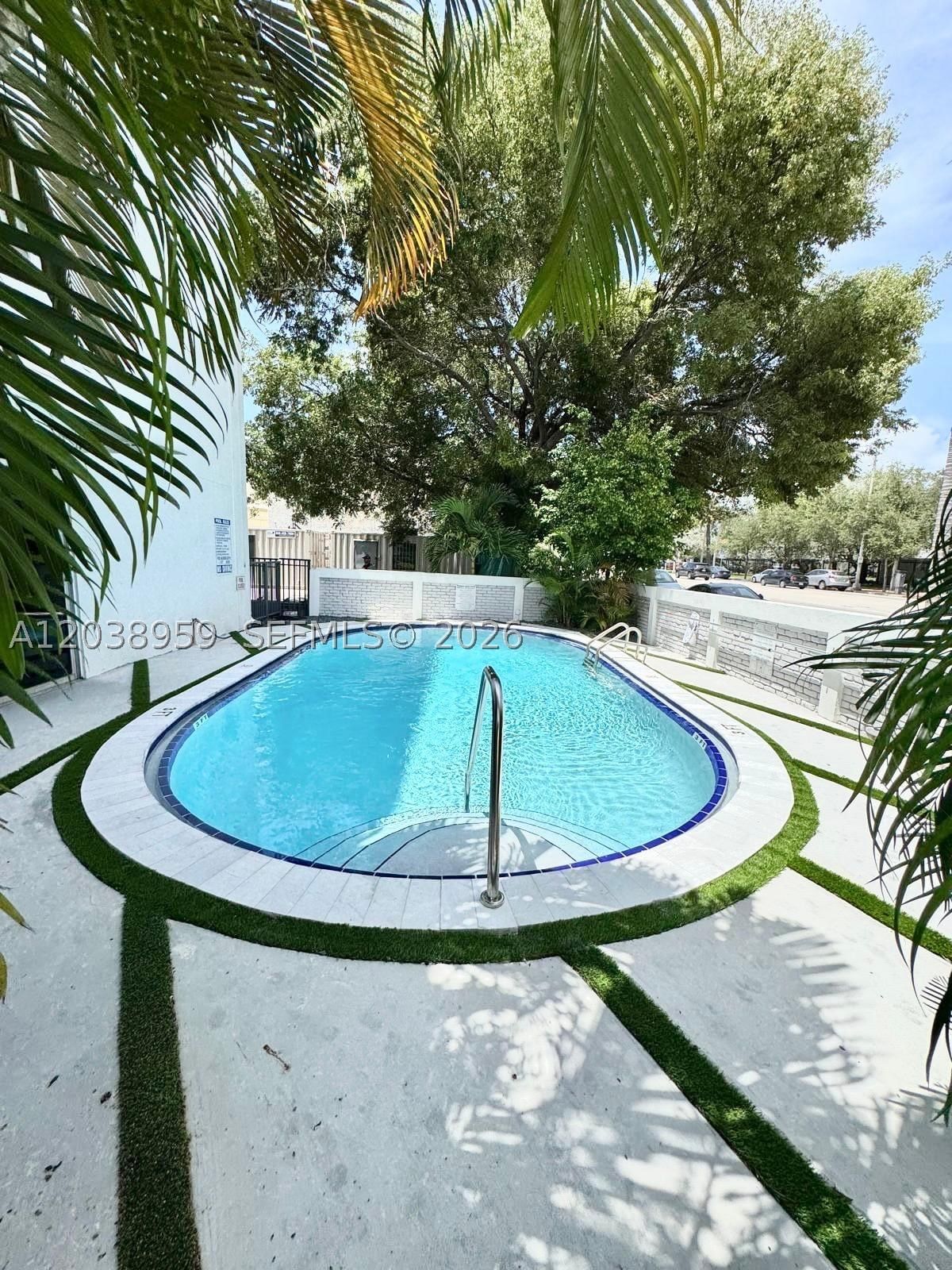Real estate property located at 1100 Alton Rd #5D, Miami-dade, 1100 Alton Road Condo Apt, Miami Beach, FL