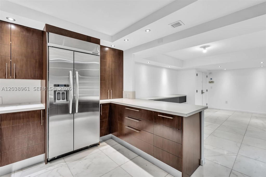 Real estate property located at 2 Grove Isle Dr B205, Miami-dade, Grove Isle Condo, Miami, FL