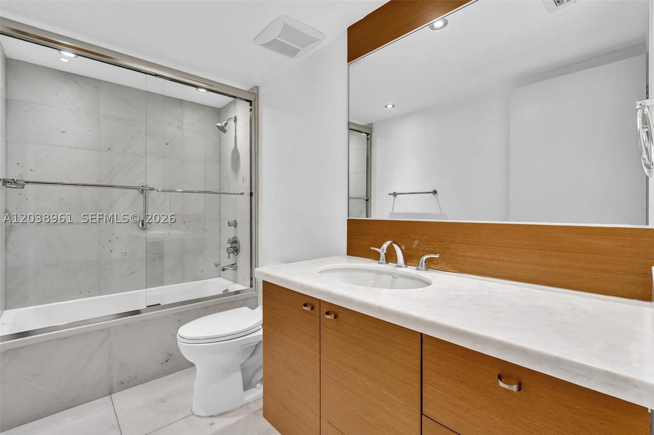 Real estate property located at 2 Grove Isle Dr B205, Miami-dade, Grove Isle Condo, Miami, FL