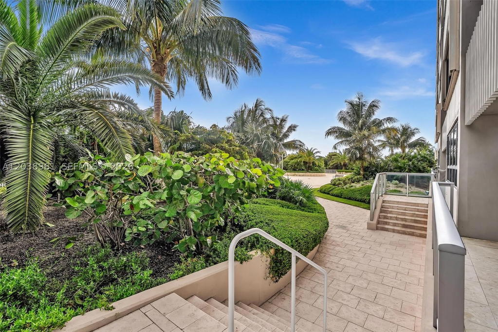 Real estate property located at 2 Grove Isle Dr B205, Miami-dade, Grove Isle Condo, Miami, FL