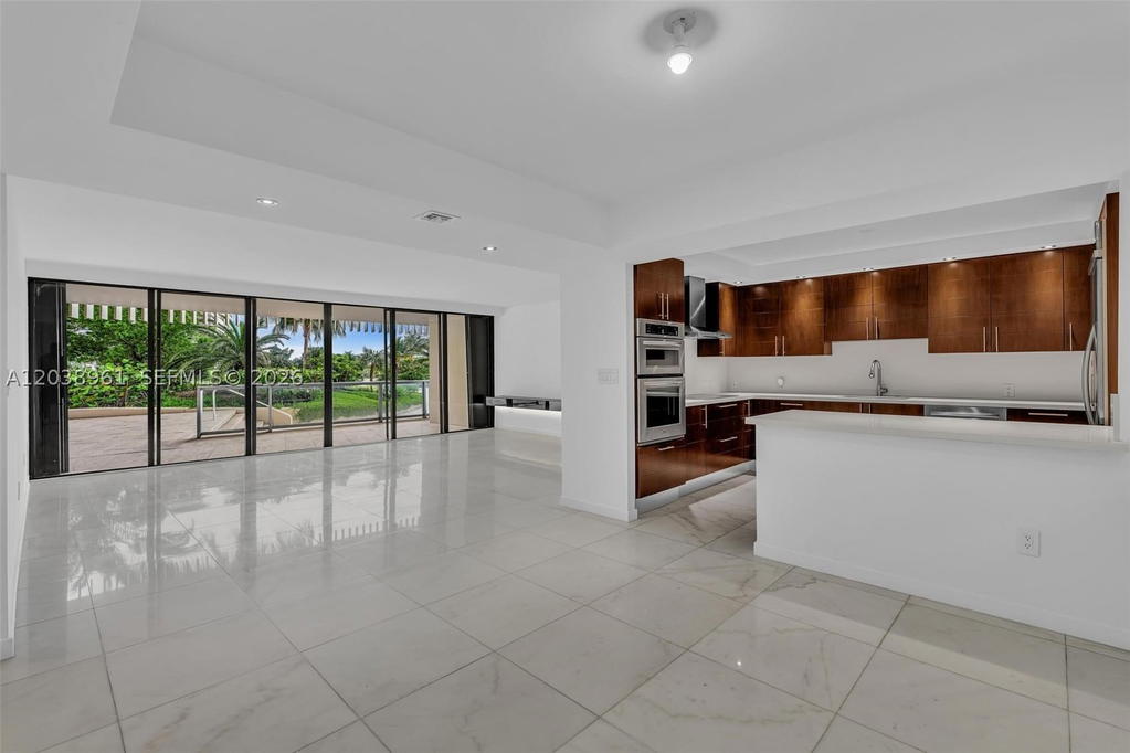 Real estate property located at 2 Grove Isle Dr B205, Miami-dade, Grove Isle Condo, Miami, FL