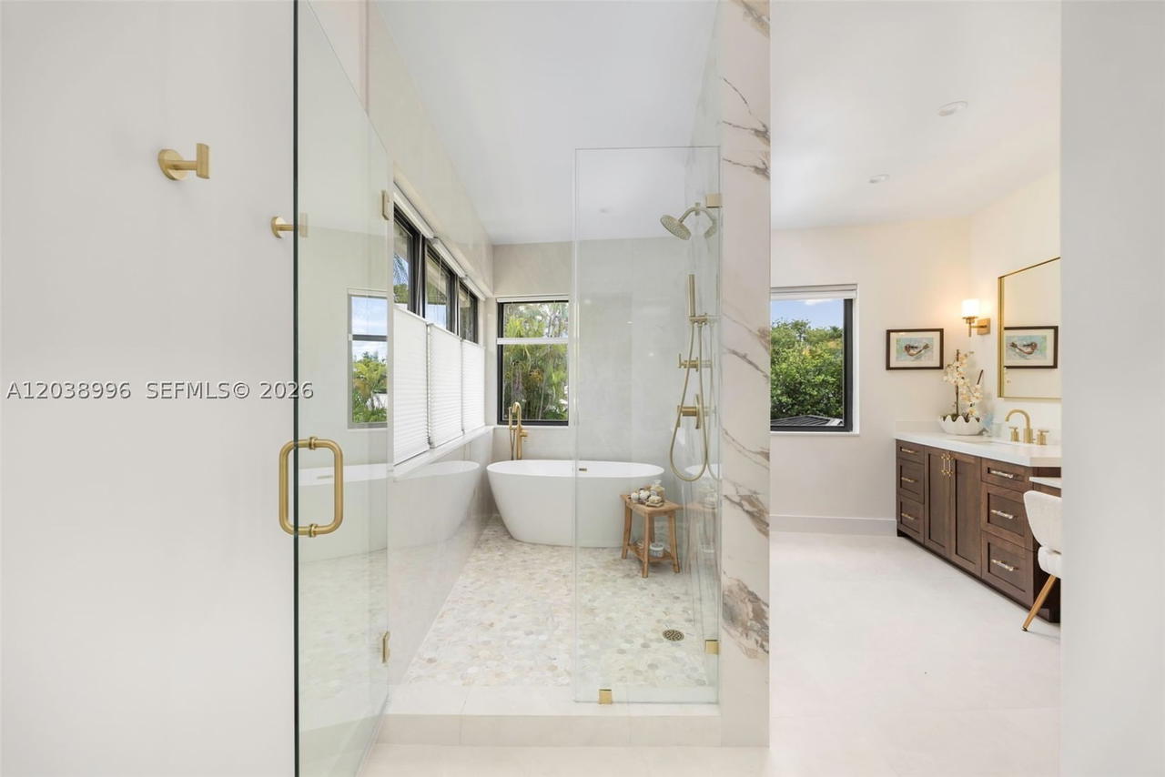 Real estate property located at 3303 Halissee St, Miami-dade, Natoma Manors, Coconut Grove, FL