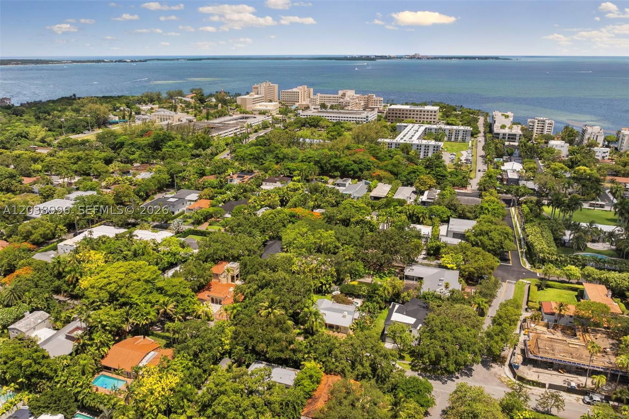 Real estate property located at 3303 Halissee St, Miami-dade, Natoma Manors, Coconut Grove, FL