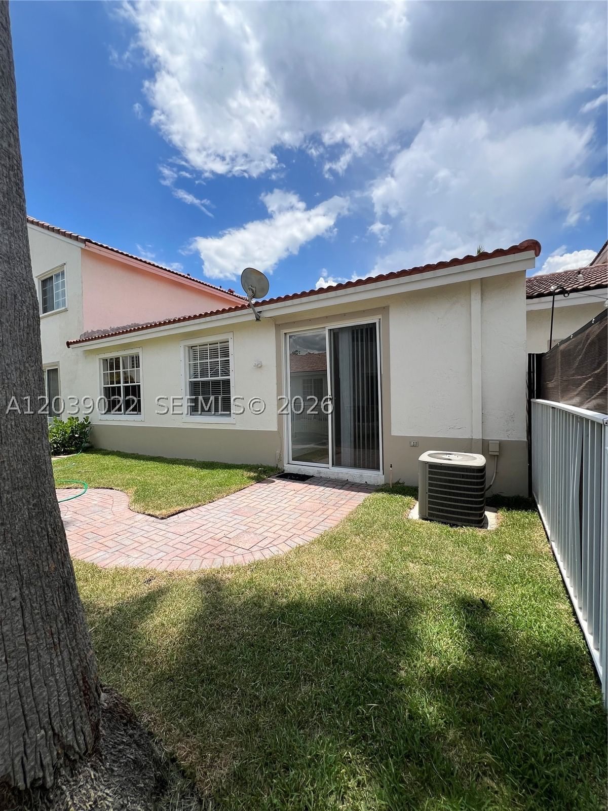 Real estate property located at 18739 28th St, Broward, Parcel D At Sunset Lakes, Miramar, FL