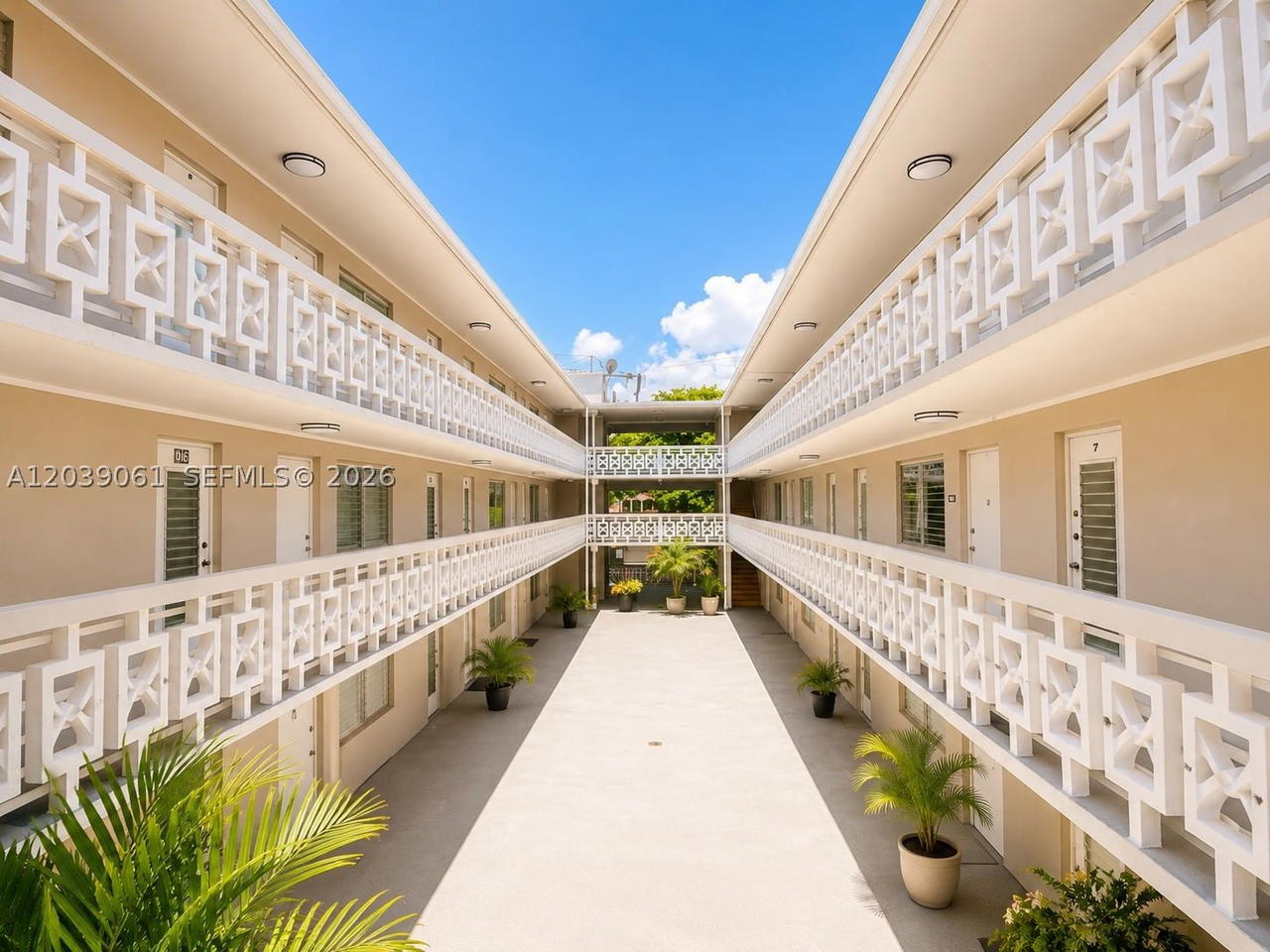 Real estate property located at 1725 James Ave #12A, Miami-dade, Lee Manor Condo, Miami Beach, FL