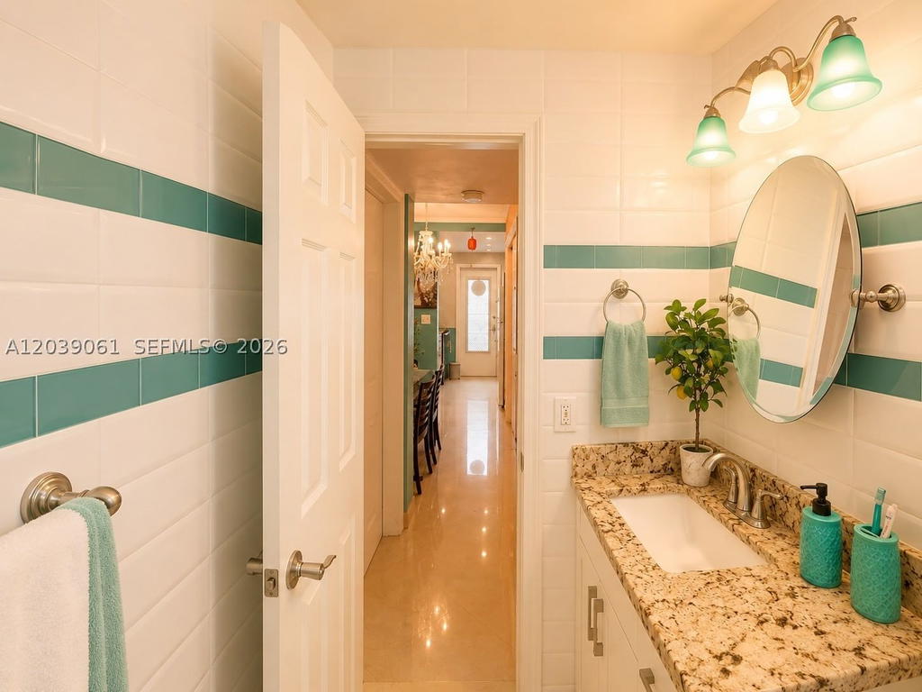 Real estate property located at 1725 James Ave #12A, Miami-dade, Lee Manor Condo, Miami Beach, FL