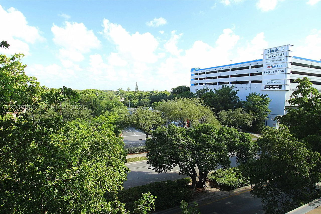 Real estate property located at 3530 22nd St #505, Miami-dade, Keystone Villas Ii Condo, Miami, FL
