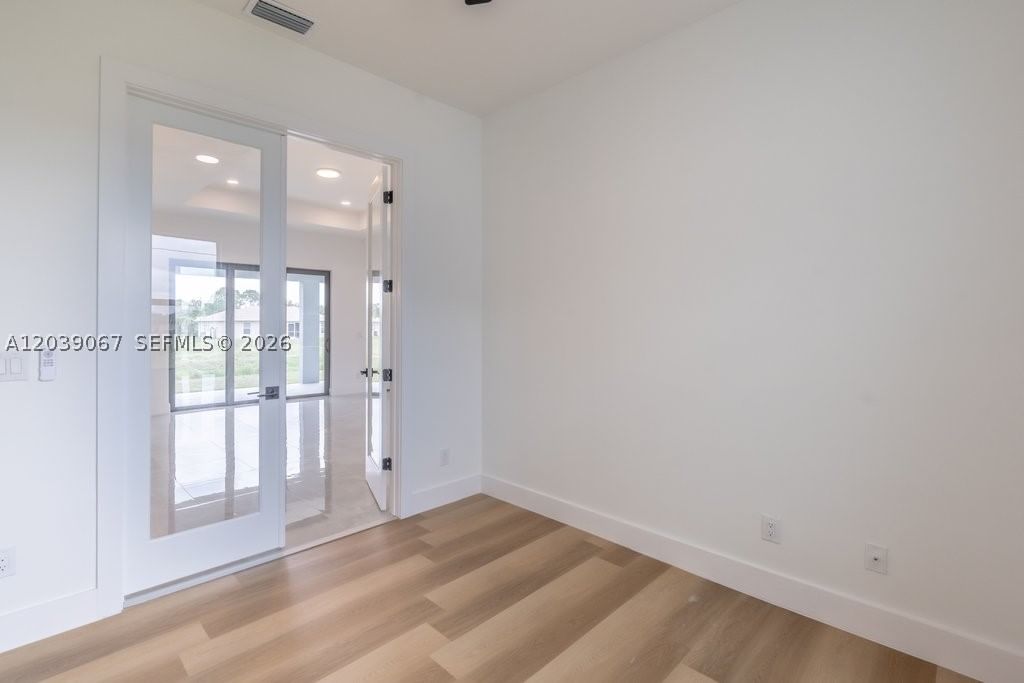 Real estate property located at 5054 Benton St, Lee, Lehigh Acres, Lehigh Acres, FL